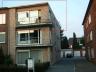 Rustig gelegen recent 3-gevelappartement met grote garage vlakbij centrum. Indeling: woonkamer met t